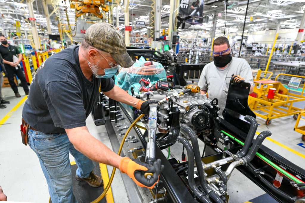 Mack LR Electric production